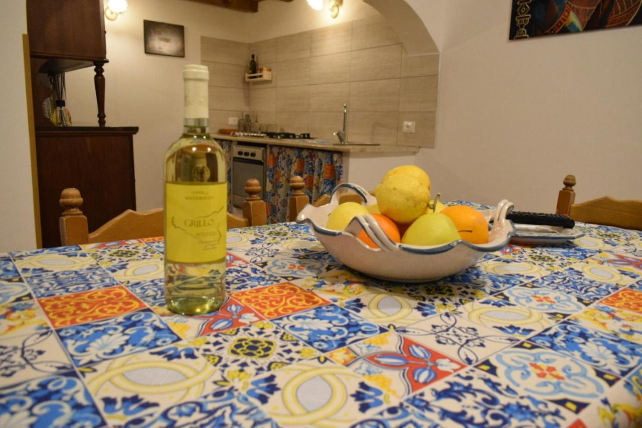 Pietro Holiday Home Castellammare del Golfo Eksteriør bilde